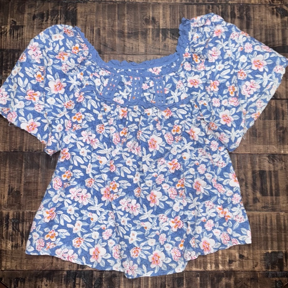 Solitaire Blue and White Puff Sleeve Smocked Blouse